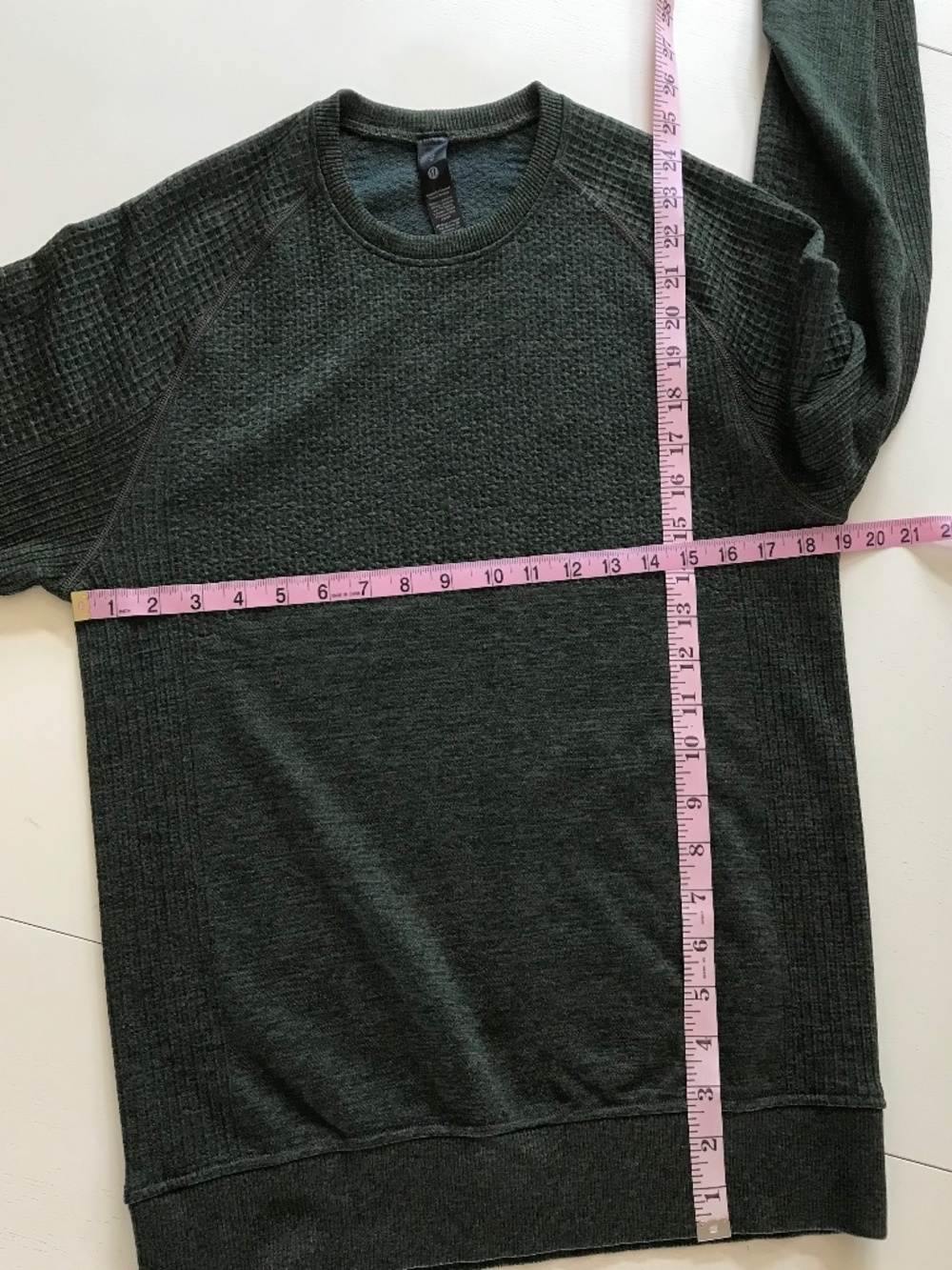 LULULEMON THERMOREGULATION LONG SLEEVE MERINO WOOL-BLEND OLIVE CREW - Picture 3 of 13
